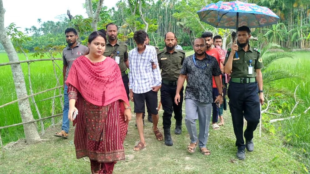 রাজাপুরে স্কুলপড়ুয়া কিশোরীকে উত্ত্যক্ত, ১০ হাজার টাকা জরিমানা