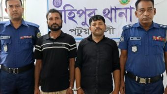 সাংবাদিক কে এম বাচ্চুর ওপর হাতুড়ি হামলা:যুবদল ও শ্রমিকদলের দুই নেতা আটক