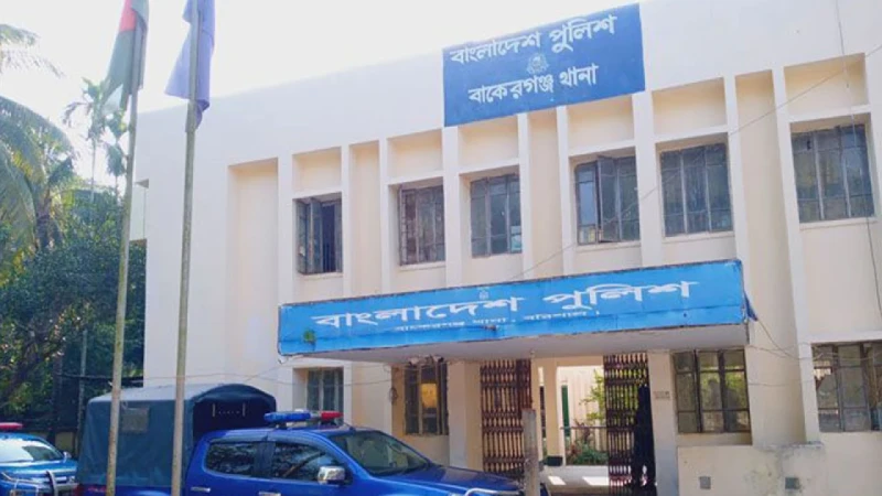 বরিশালে বোমা বিস্ফোরণে দগ্ধ হনুফা মারা গেছেন