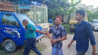 বরিশালে নাশকতা সৃষ্টির উদ্দেশ্যে গোপন বৈঠক থেকে আটক ১২