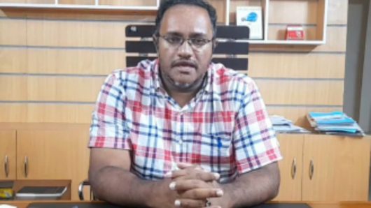 প্রয়োজনে লাশ পড়বে, চেয়ার ছাড়বো না, উপজেলা এলজিইডির প্রকৌশলী