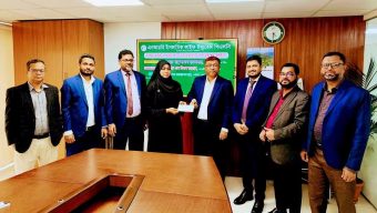 মাত্র ৬০ হাজার টাকায় ৫ লাখ ৫১ হাজার ১৫০ টাকার বীমা দাবি পরিশোধ করল এনআরবি ইসলামিক লাইফ